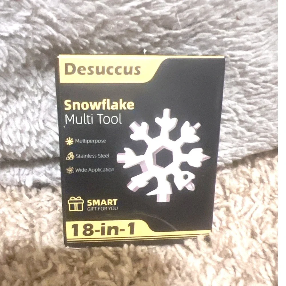 Desuccus 18-in-1 Portable Snowflake Multi‎ Tool Stainless Steel W/Keychain
